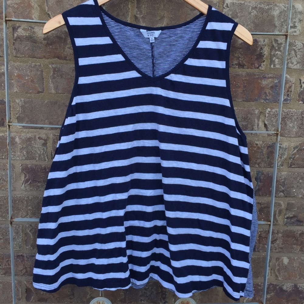 Crown & Ivy Navy Essence Curvy Tank Top Size XL